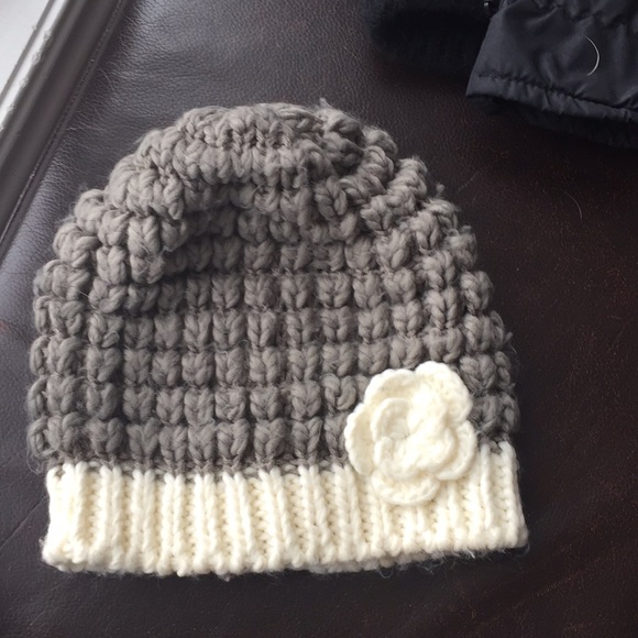 Cute winter hat - Picture 1 of 1